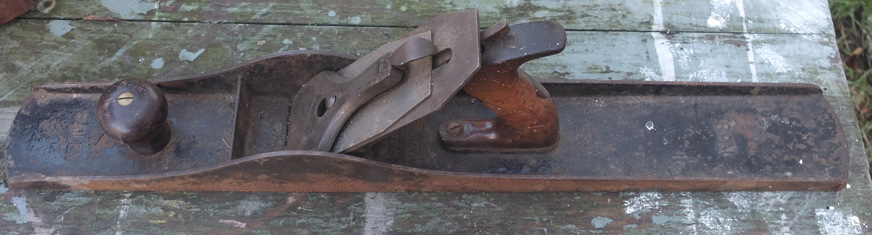 Antique Bailey No 8 Woodworking Plane - 23 1/2" long.