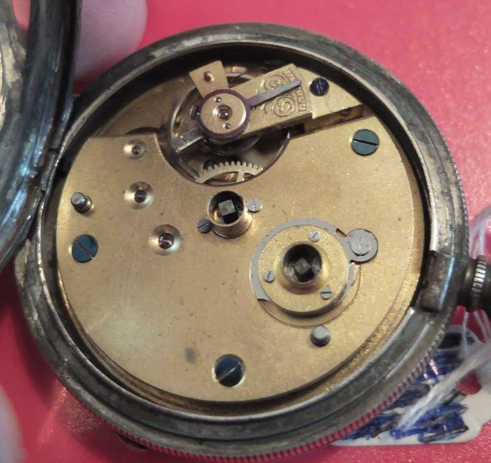Vintage Silver Pocket Watch in an working order. - Image 4 of 4
