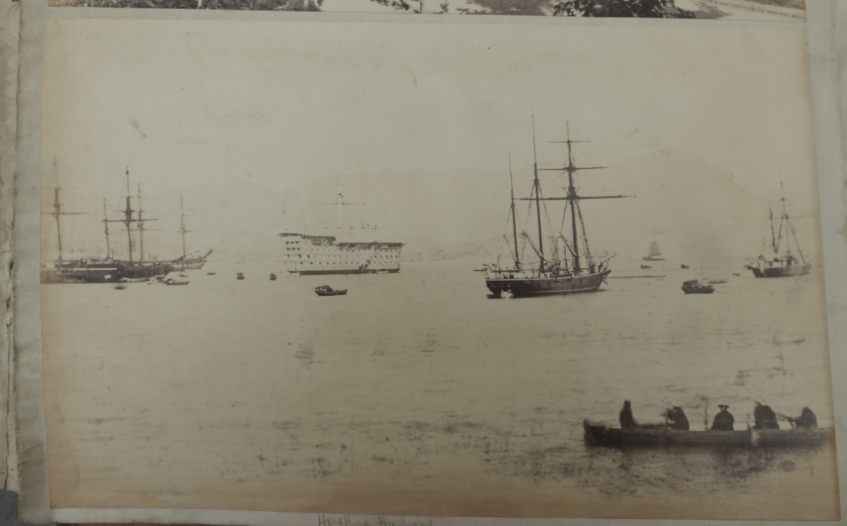 Victorian Album of 100 Albumen Prints of mainly Hong Kong and Java signed by Floyd-Dutton-Miller. - Bild 4 aus 98