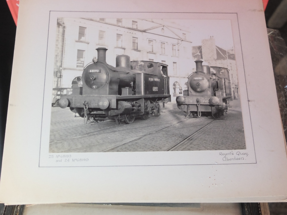 Large Lot of Ephmera-Photos of Railway Engines-Military Press Photos-Albums etc. - Bild 4 aus 24