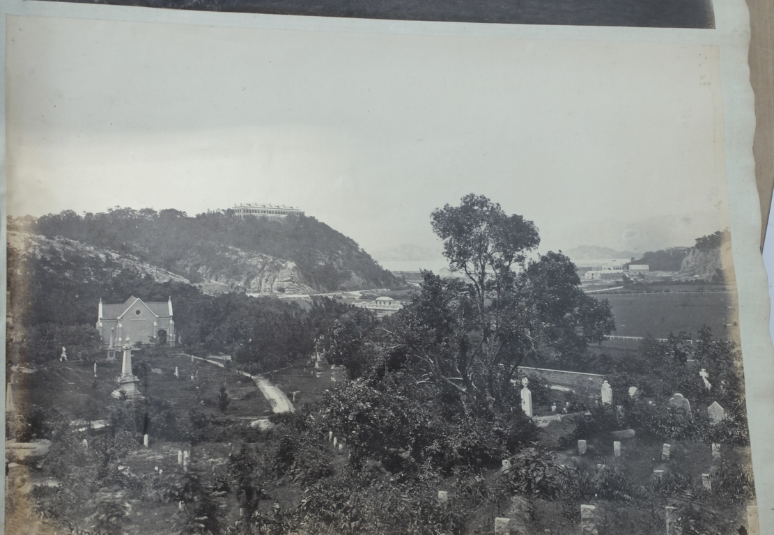 Victorian Album of 100 Albumen Prints of mainly Hong Kong and Java signed by Floyd-Dutton-Miller. - Bild 30 aus 98