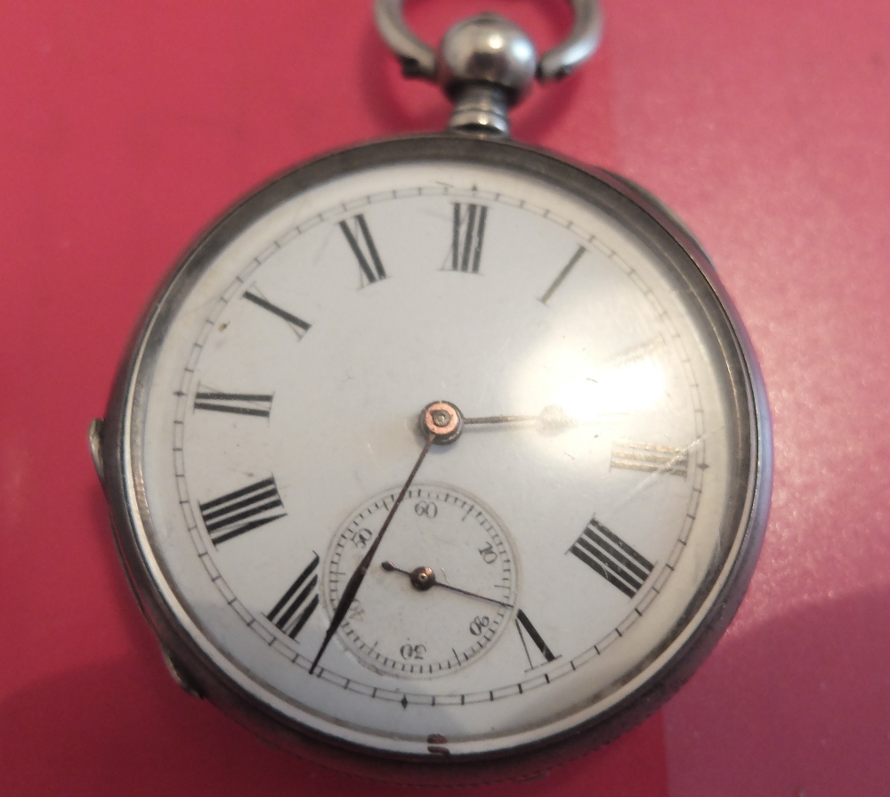Pair of Vintage Silver Pocket Watches in an working order. - Image 3 of 6