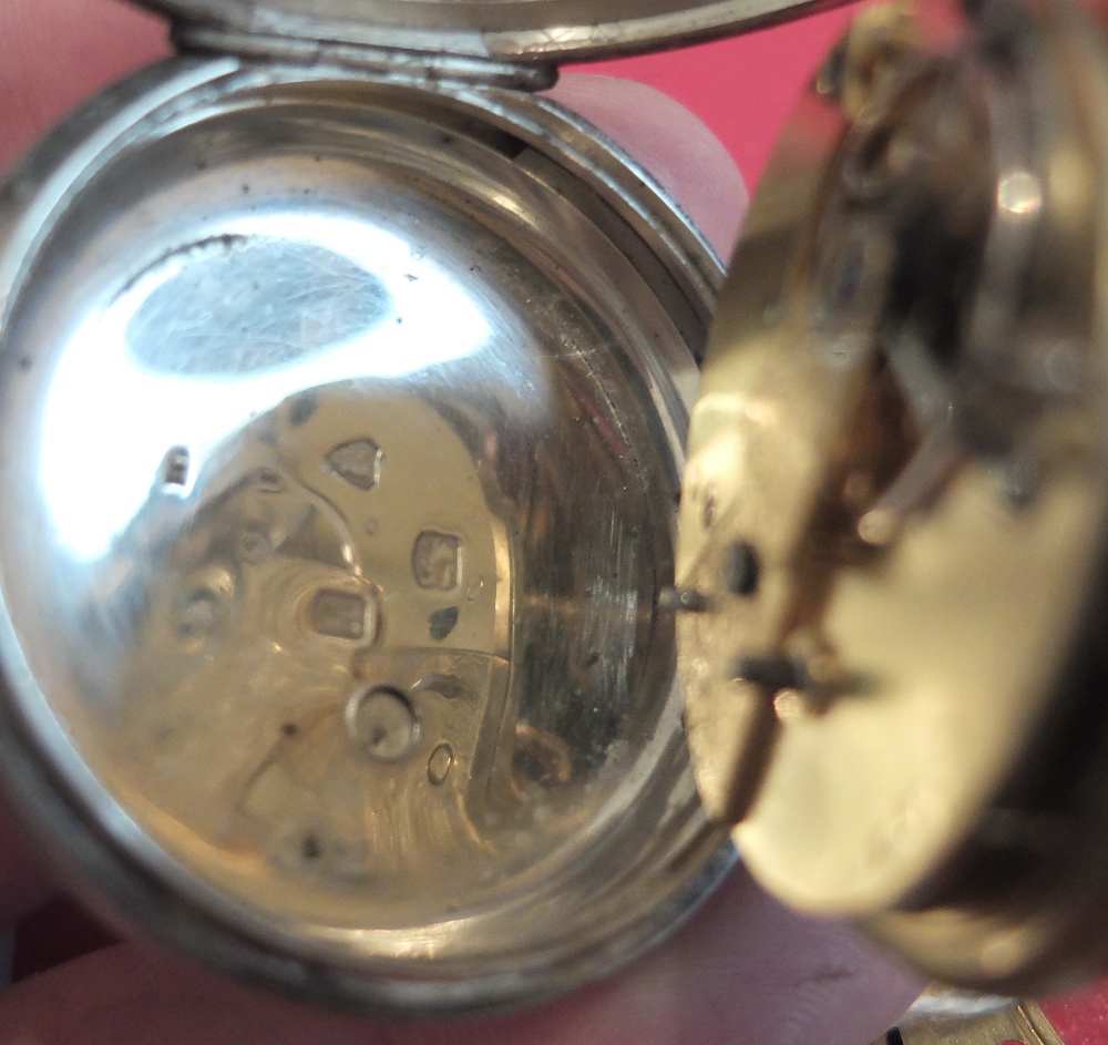 Pair of Vintage Silver Pocket Watches in an working order. - Image 5 of 6