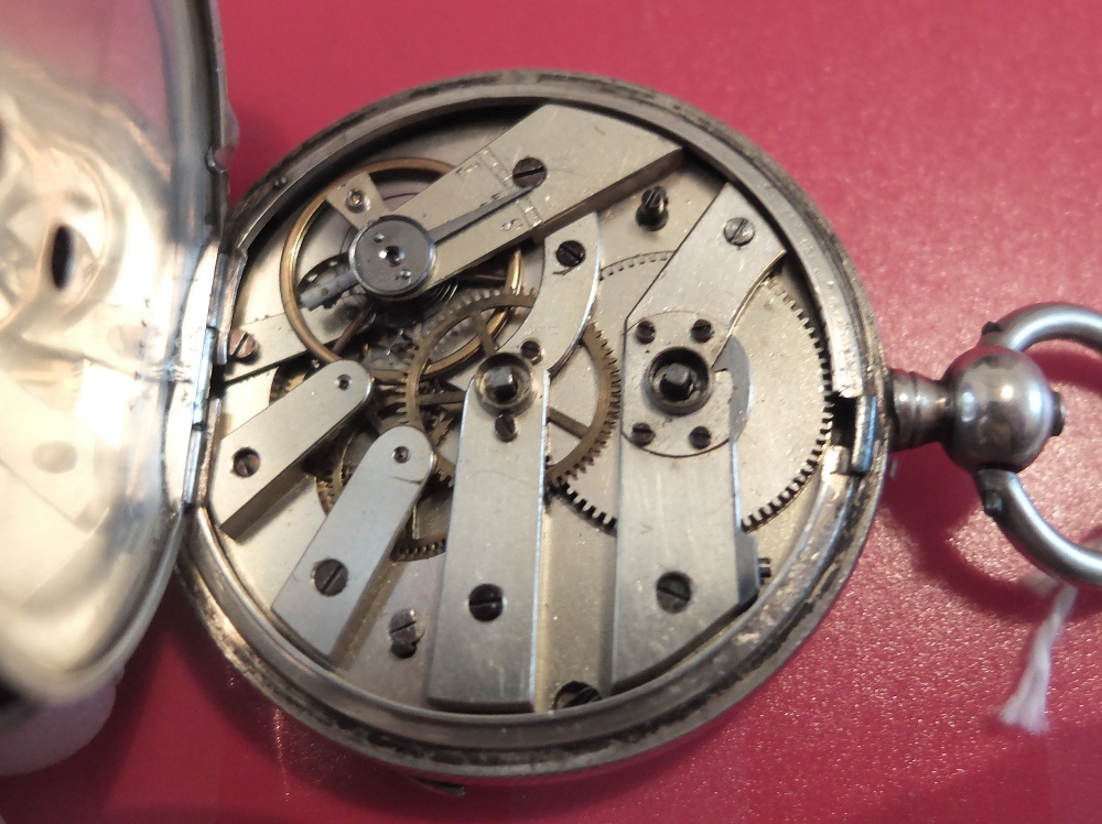 Pair of Vintage Silver Pocket Watches in an working order. - Image 6 of 6