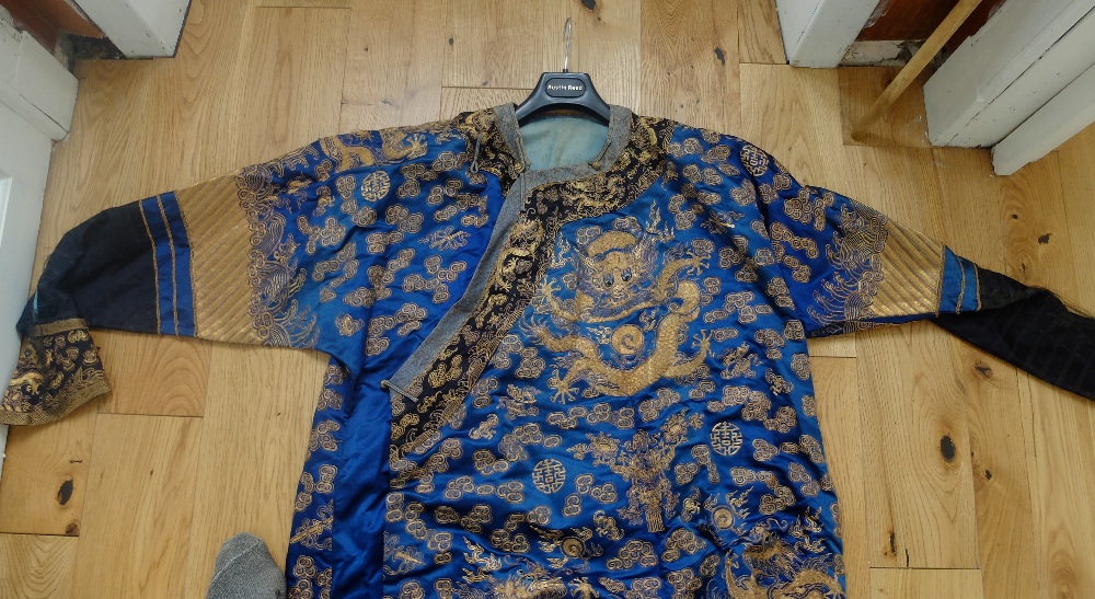 Antique Chinese Court Silk and Gold Thread Dragon Robe - 1.380 Metre long.TELEPHONE LINES ALL BOOKED - Image 24 of 47