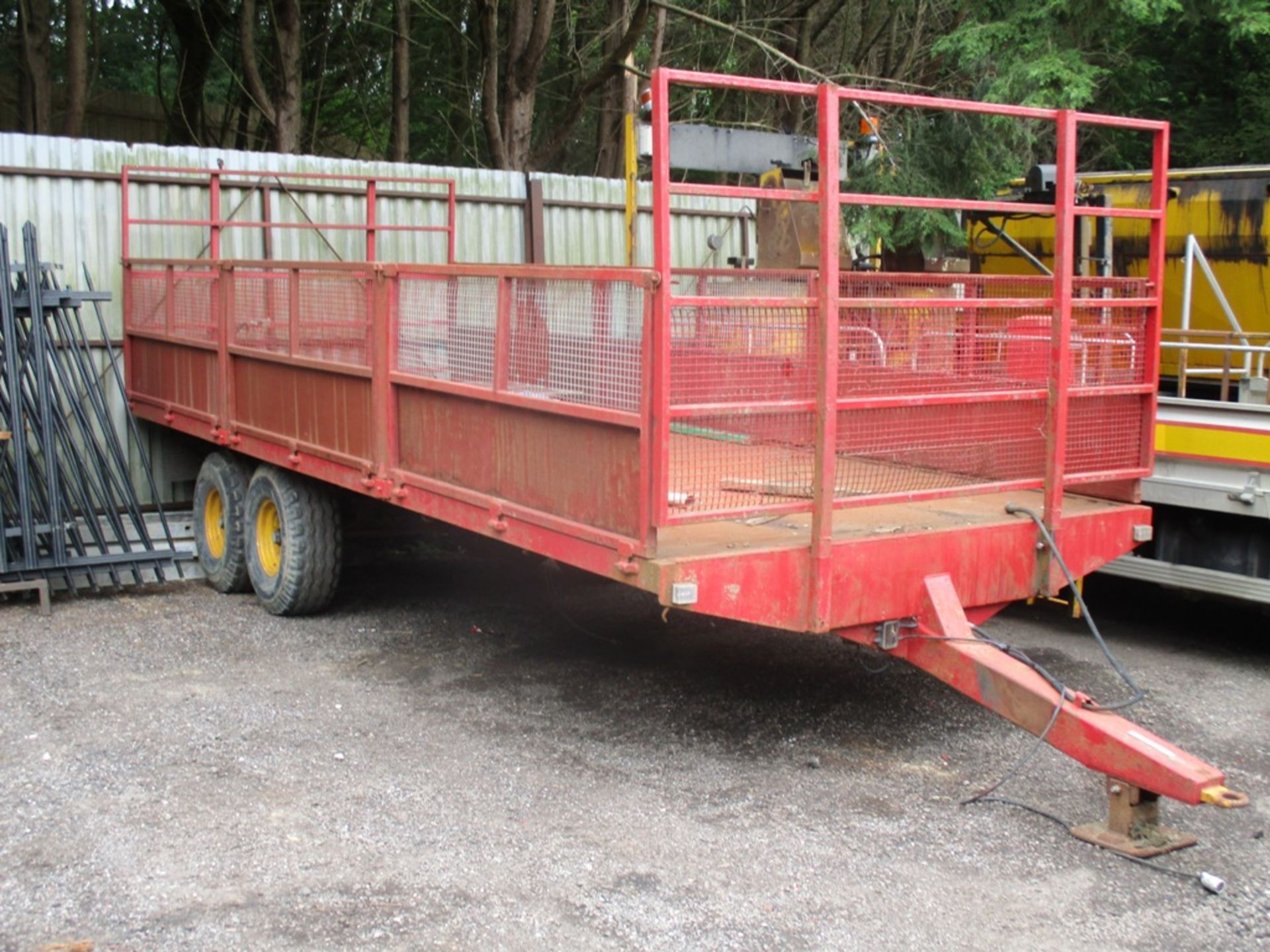 20FT TWIN AXLE TRAILER C/W SIDES