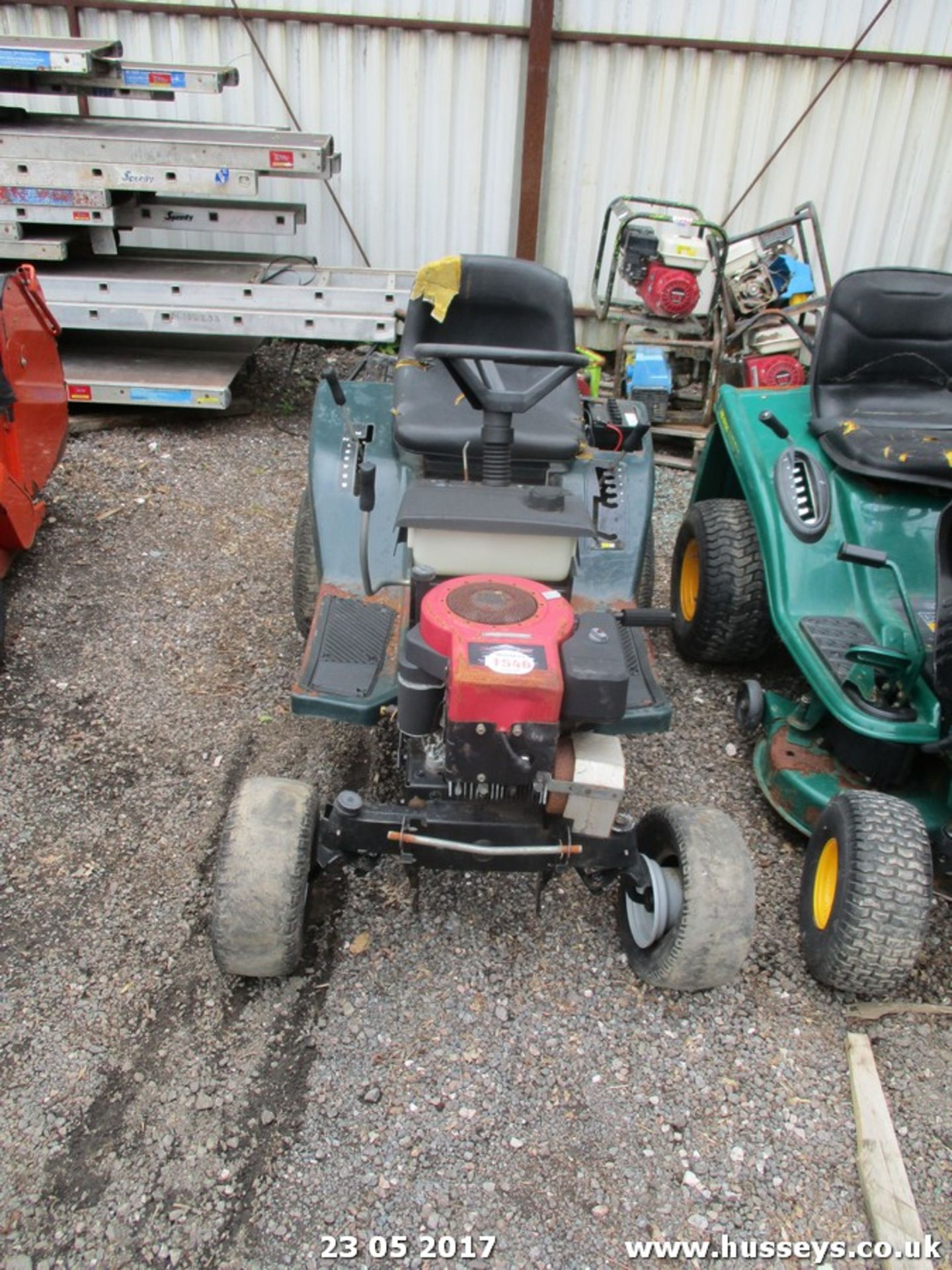 GARDEN TRACTOR