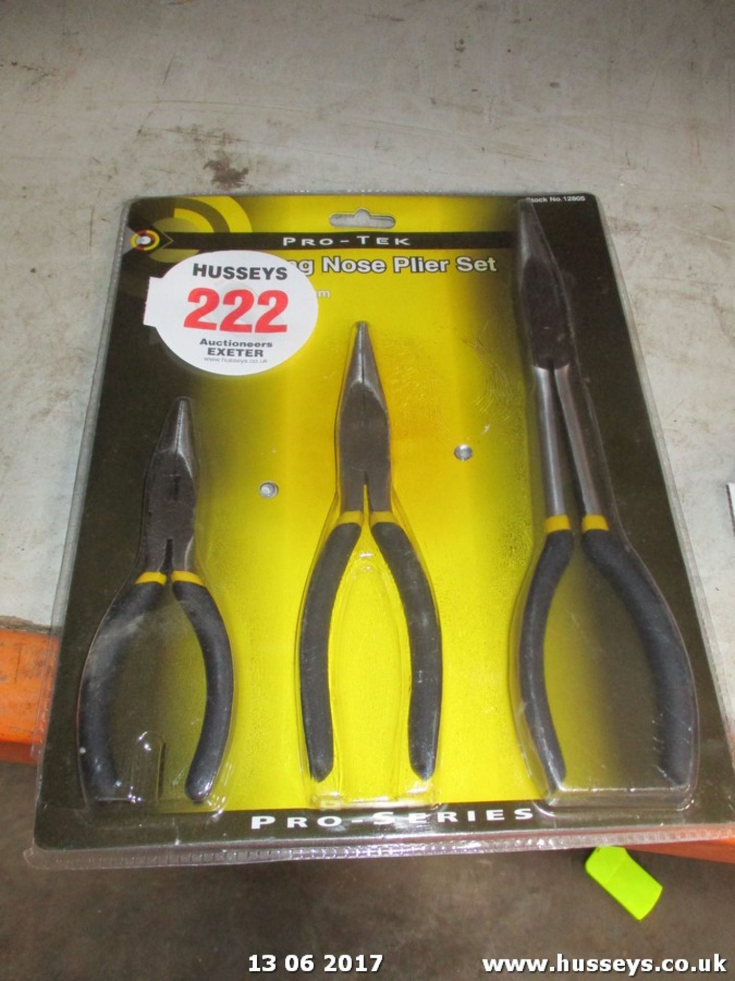 PLIER SET