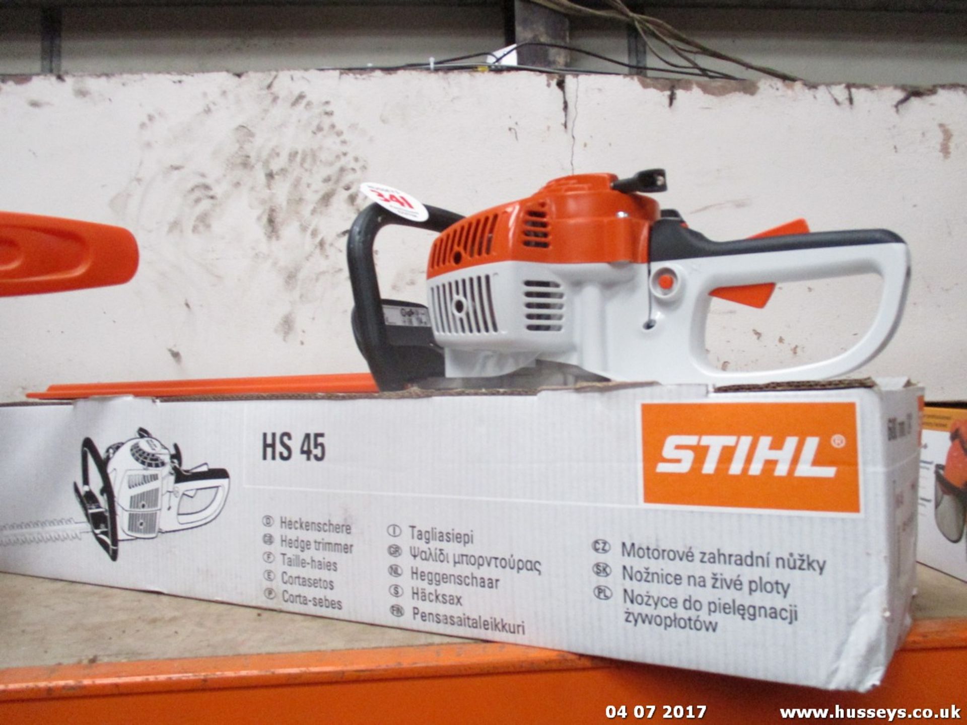 STIHL HEDGE TRIMMER