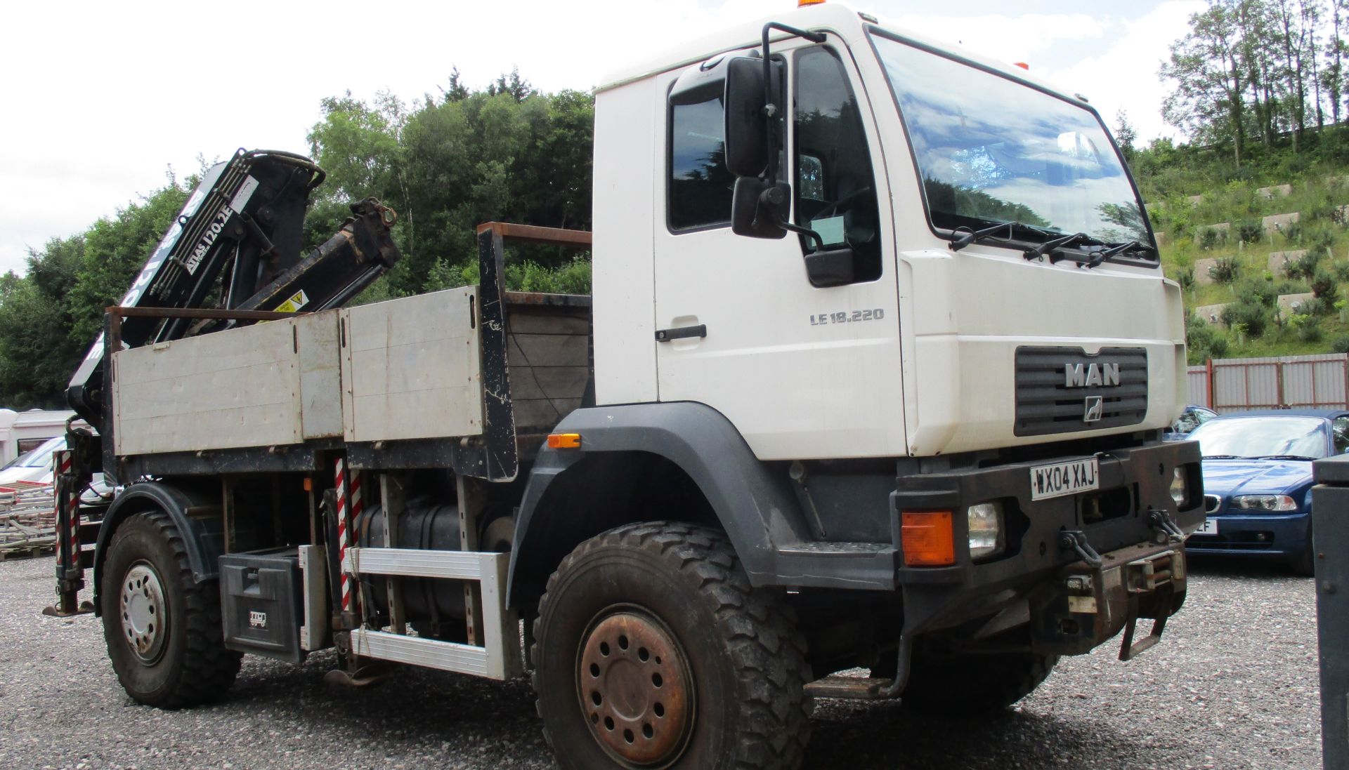 04/04 MAN 18.225 LAERK/K 3.9 M2000 - 6871cc Diesel C/W ATLAS CRANE