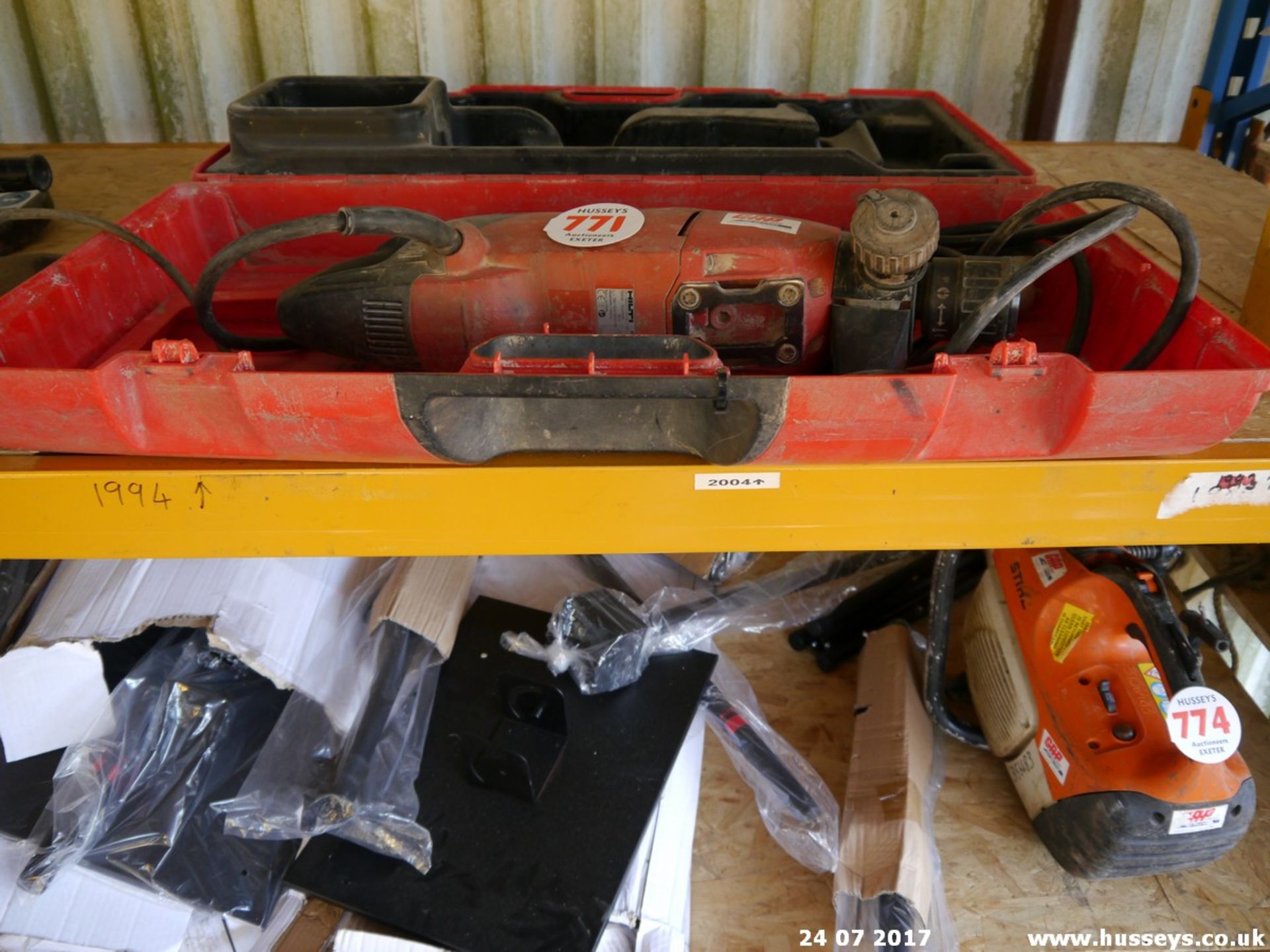 HILTI HAMMER DRILL