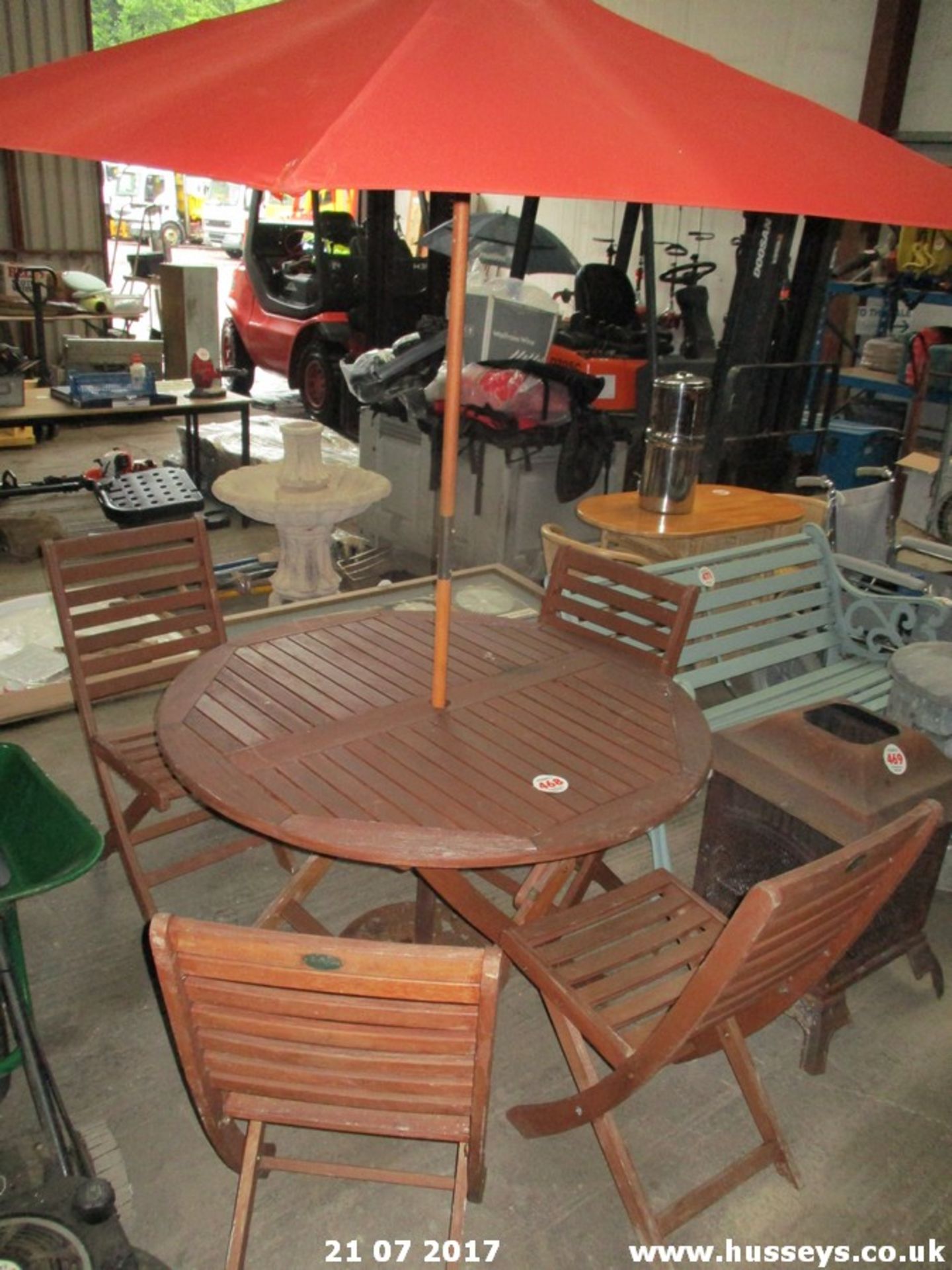 GARDEN TABLE C/W 4 CHAIRS & PARASOLE