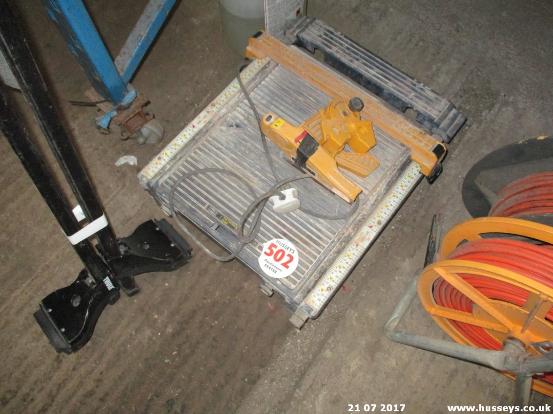 TILE CUTTER