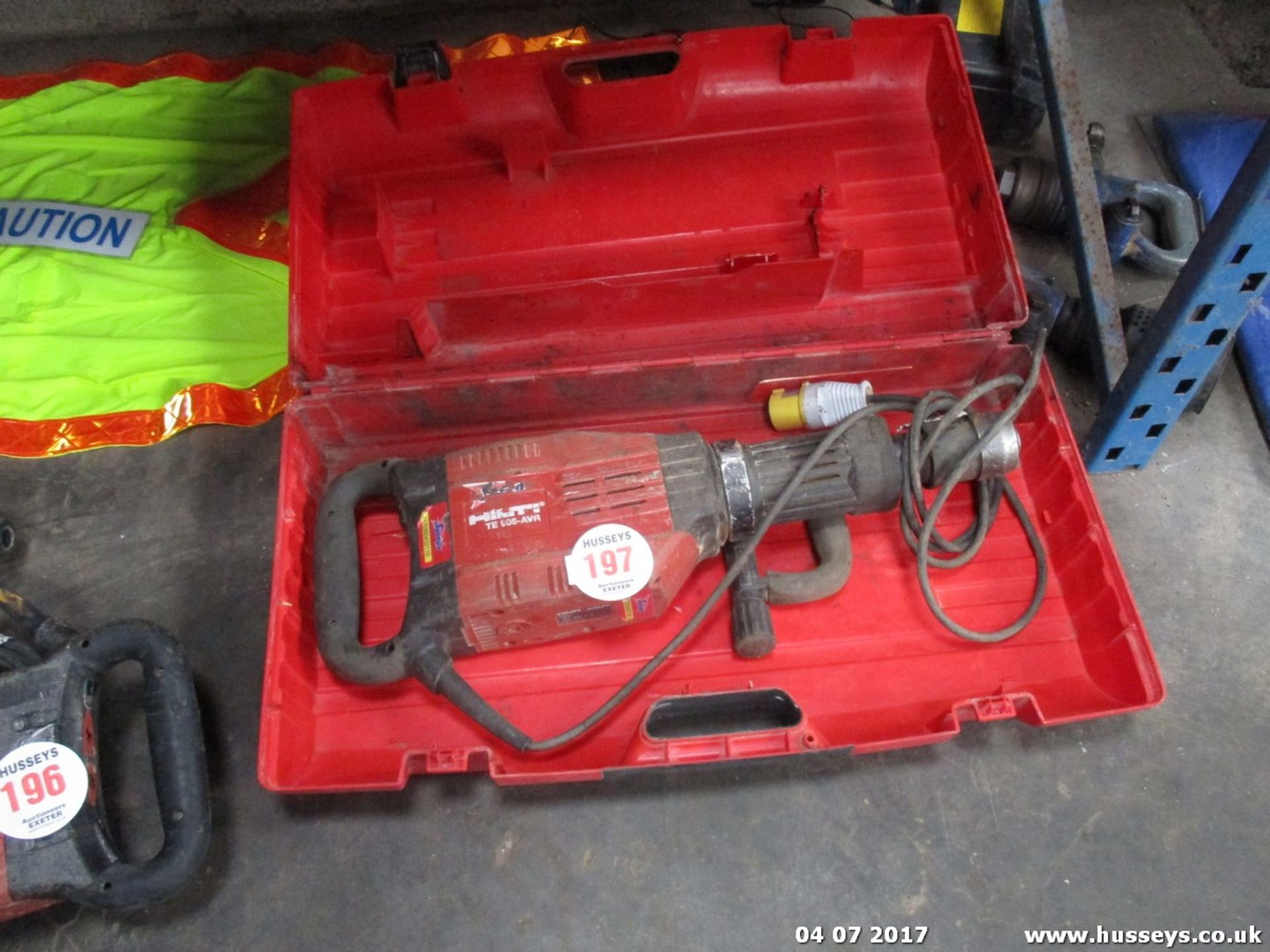 HILTI BREAKER