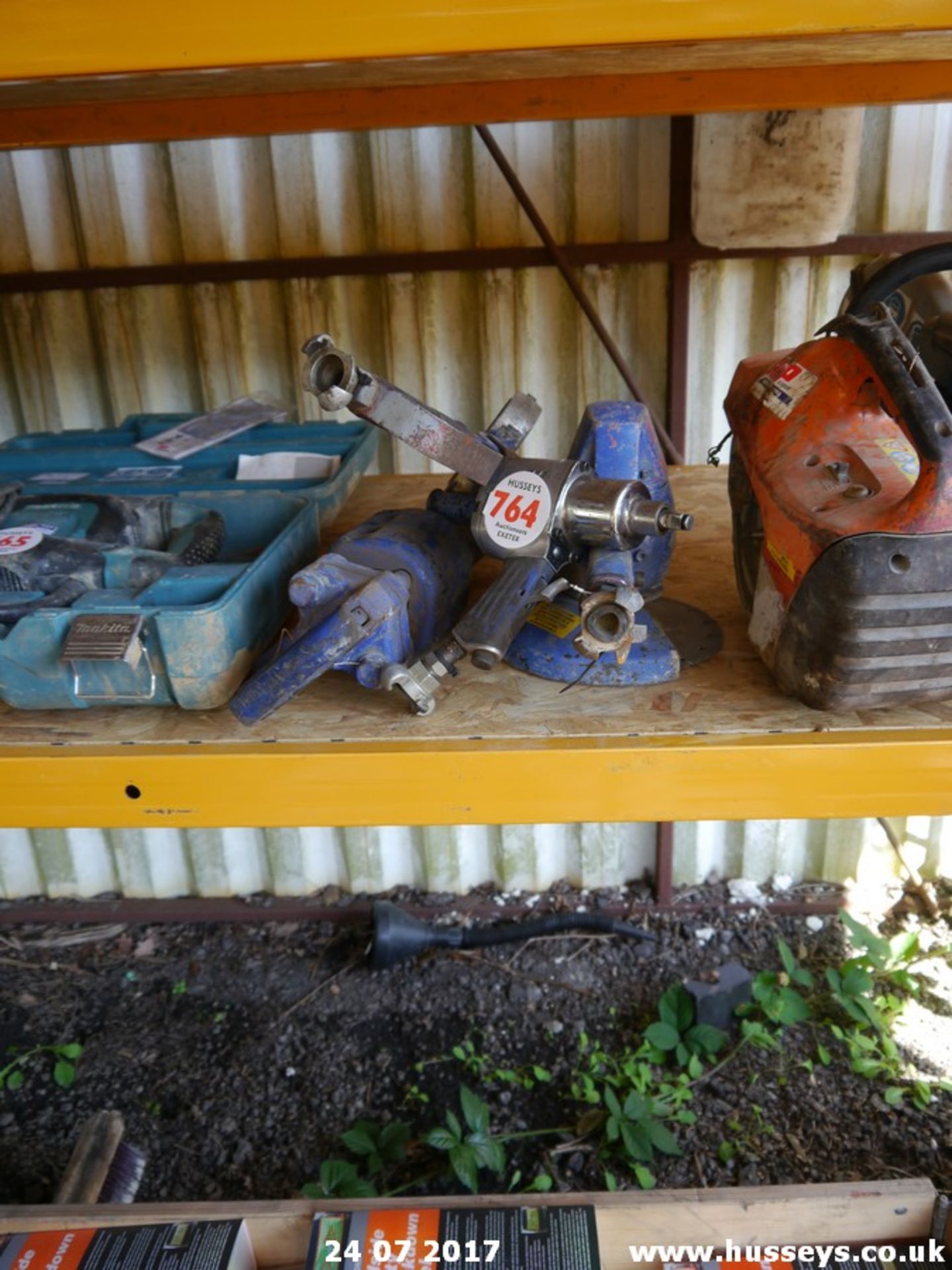 AIR TOOLS