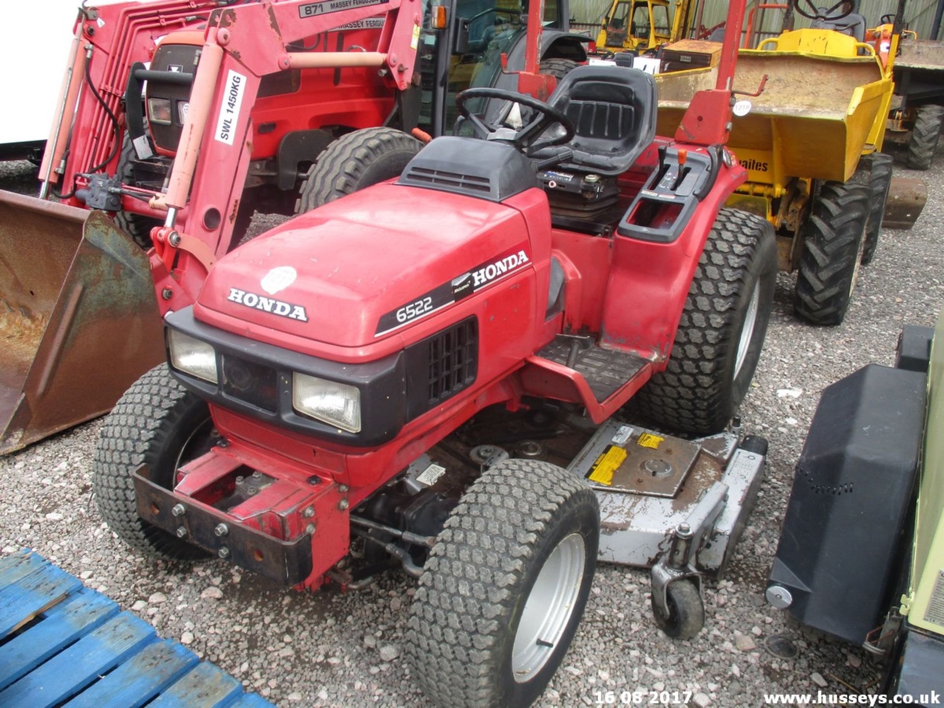 HONDA 6522 DSL COMPACT FITTED 5FT MID MOUNTED MOWER DECKS C/W SET, AG WHEELS AND TYRES RUNS - Bild 2 aus 3