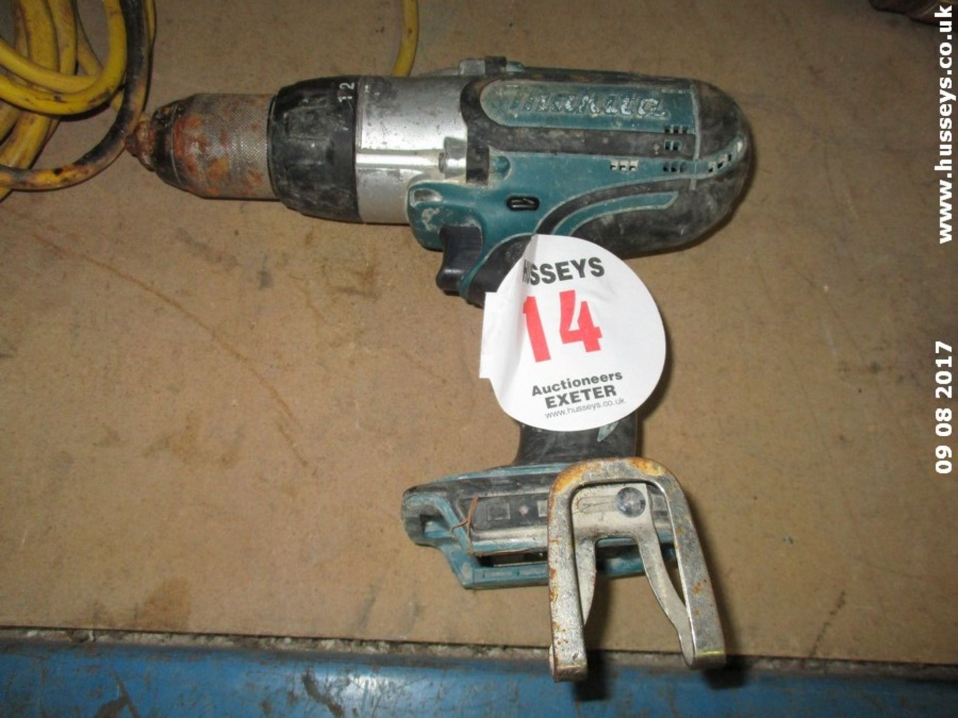 MAKITA DRILL