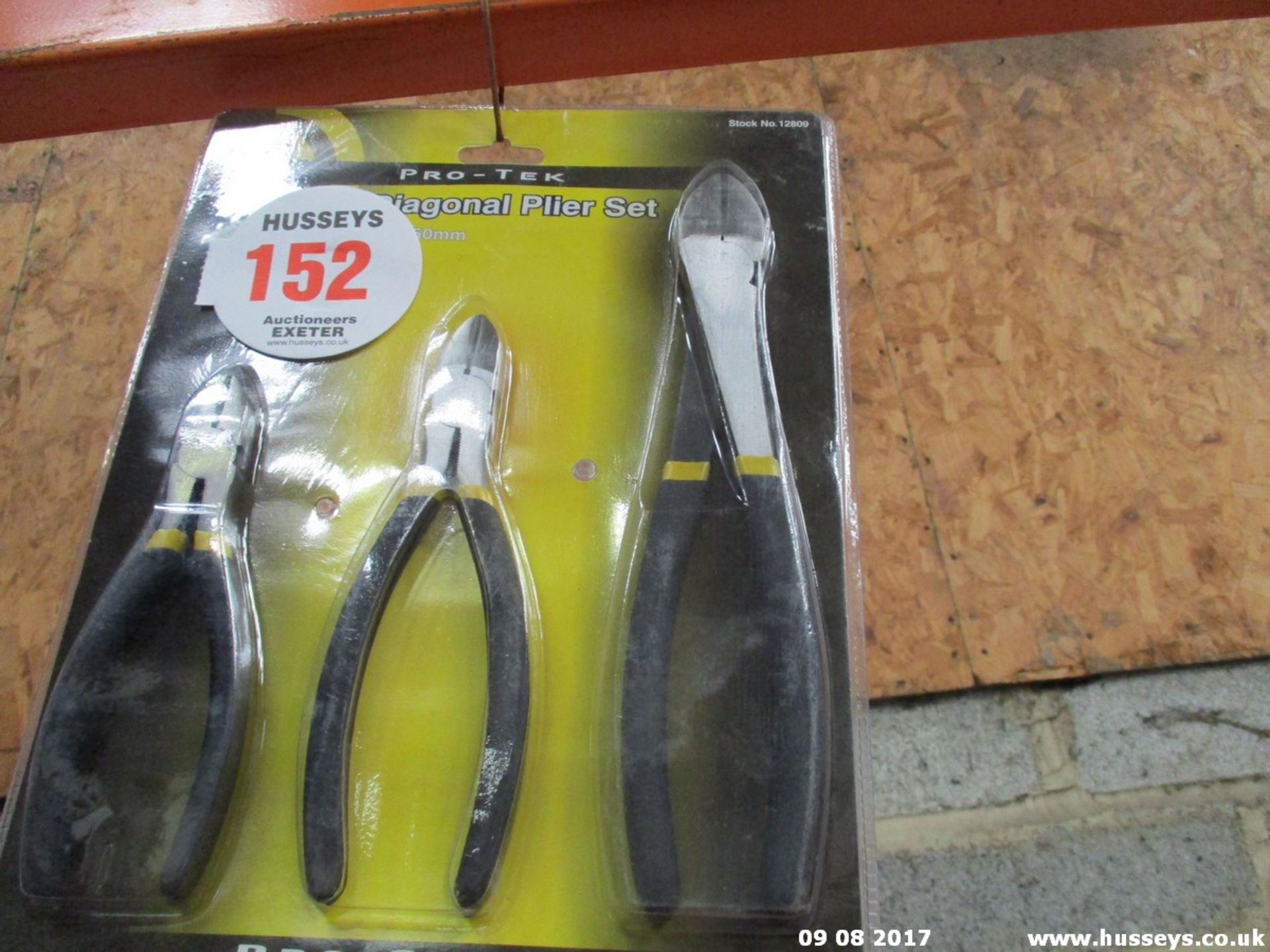 PLIER SET