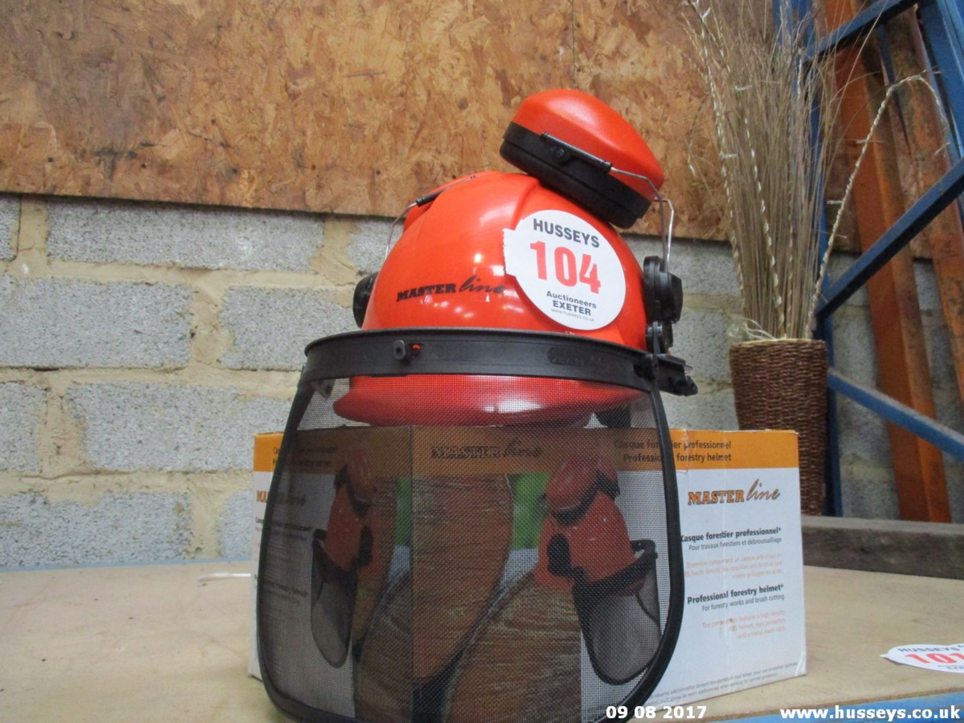 CHAINSAW HELMET (NEW)