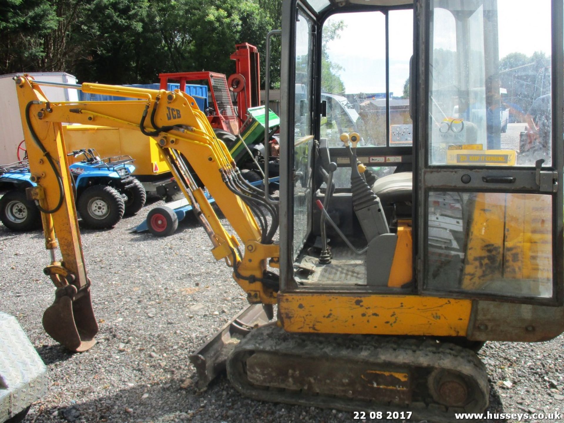 JCB 801.4 DIGGER 5268HRS KEY - Image 3 of 4