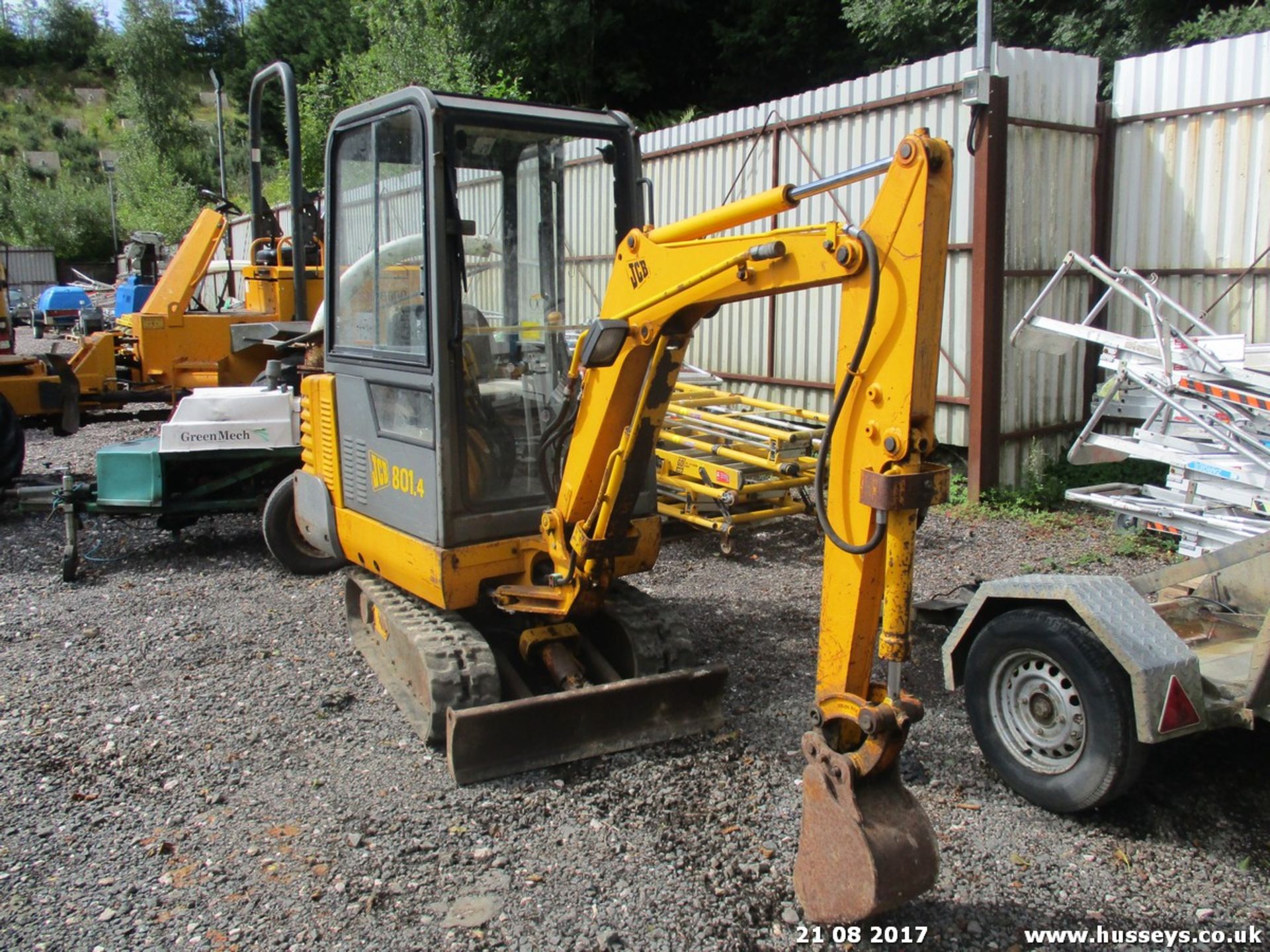 JCB 801.4 DIGGER 5268HRS KEY