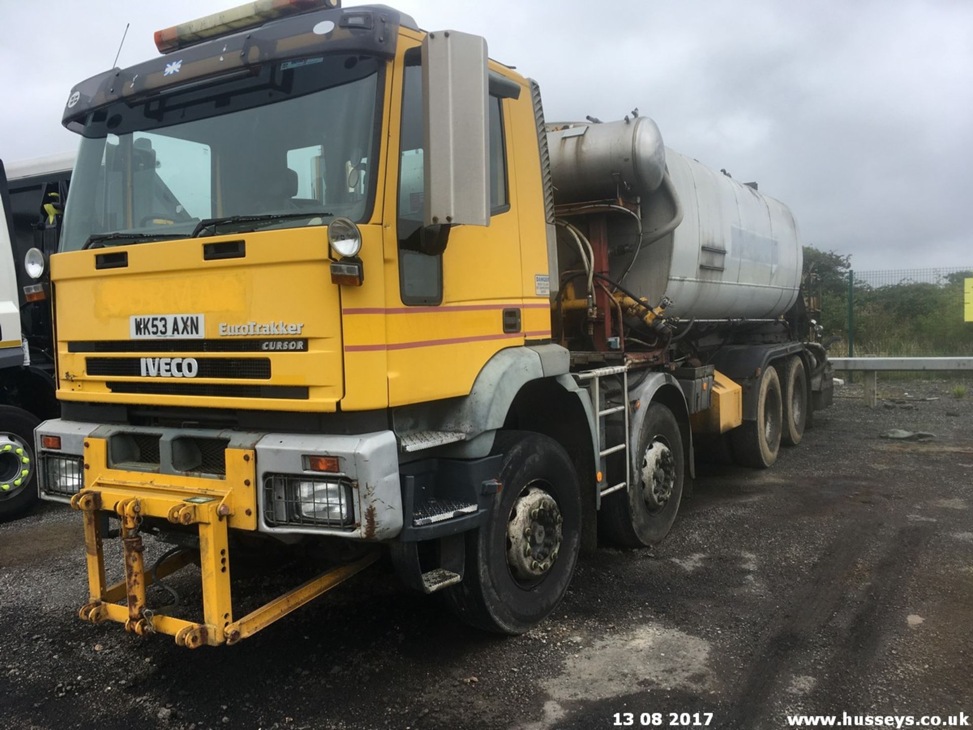 WK53AXN 2004 IVECO FORD 32TON C/W EURO TANKER PHOENIX 1996 TANKER 12700LTRS 191,301KMS C/W TAR