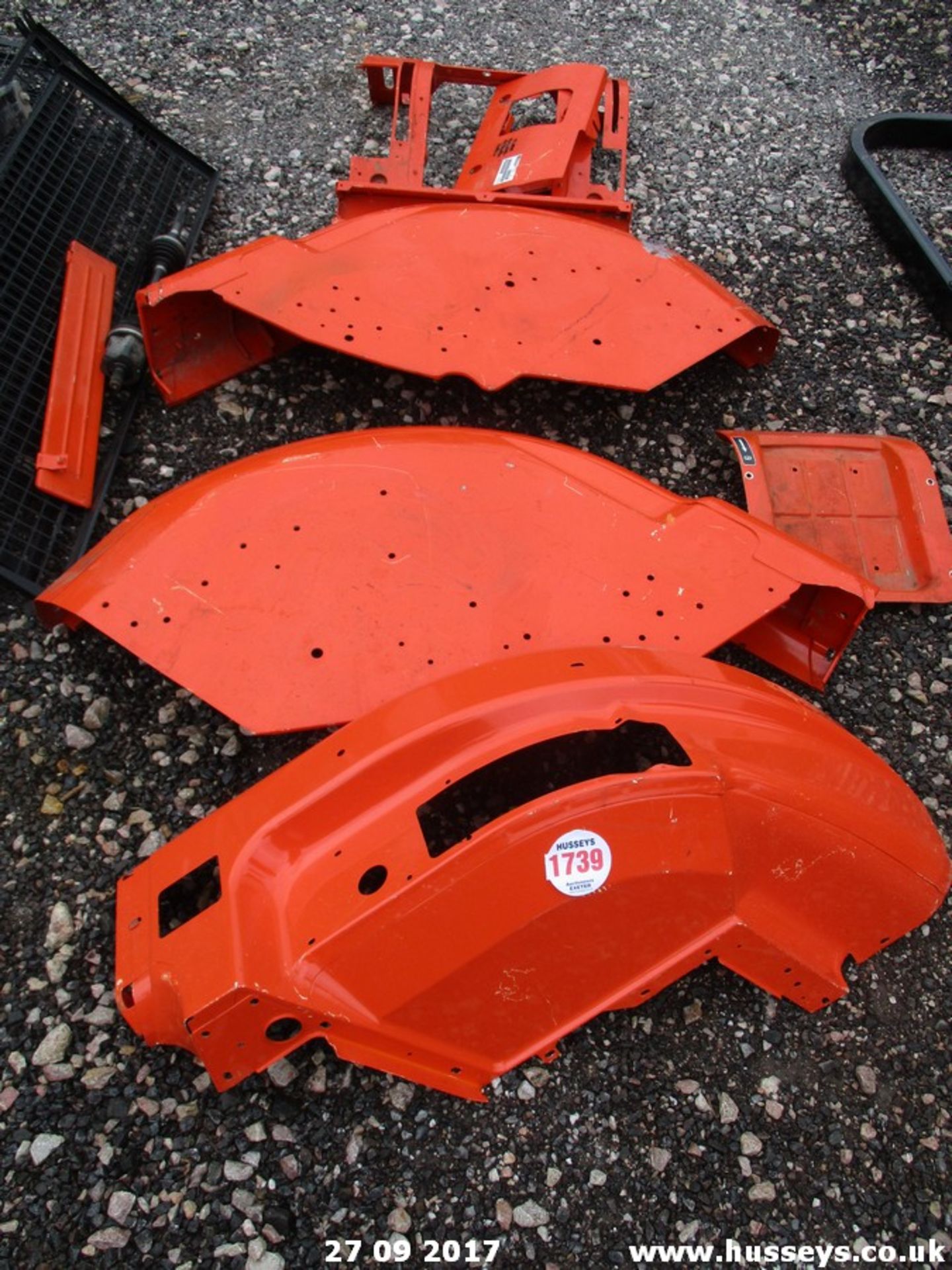 KUBOTA TRACTOR PANELS