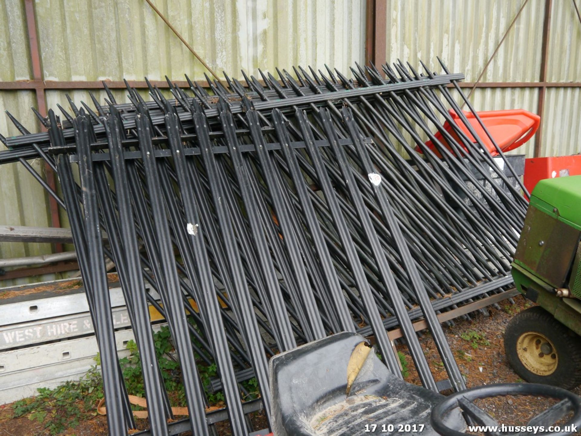 4 X 6FT BY 10FT STEEL FENCE SECTIONS