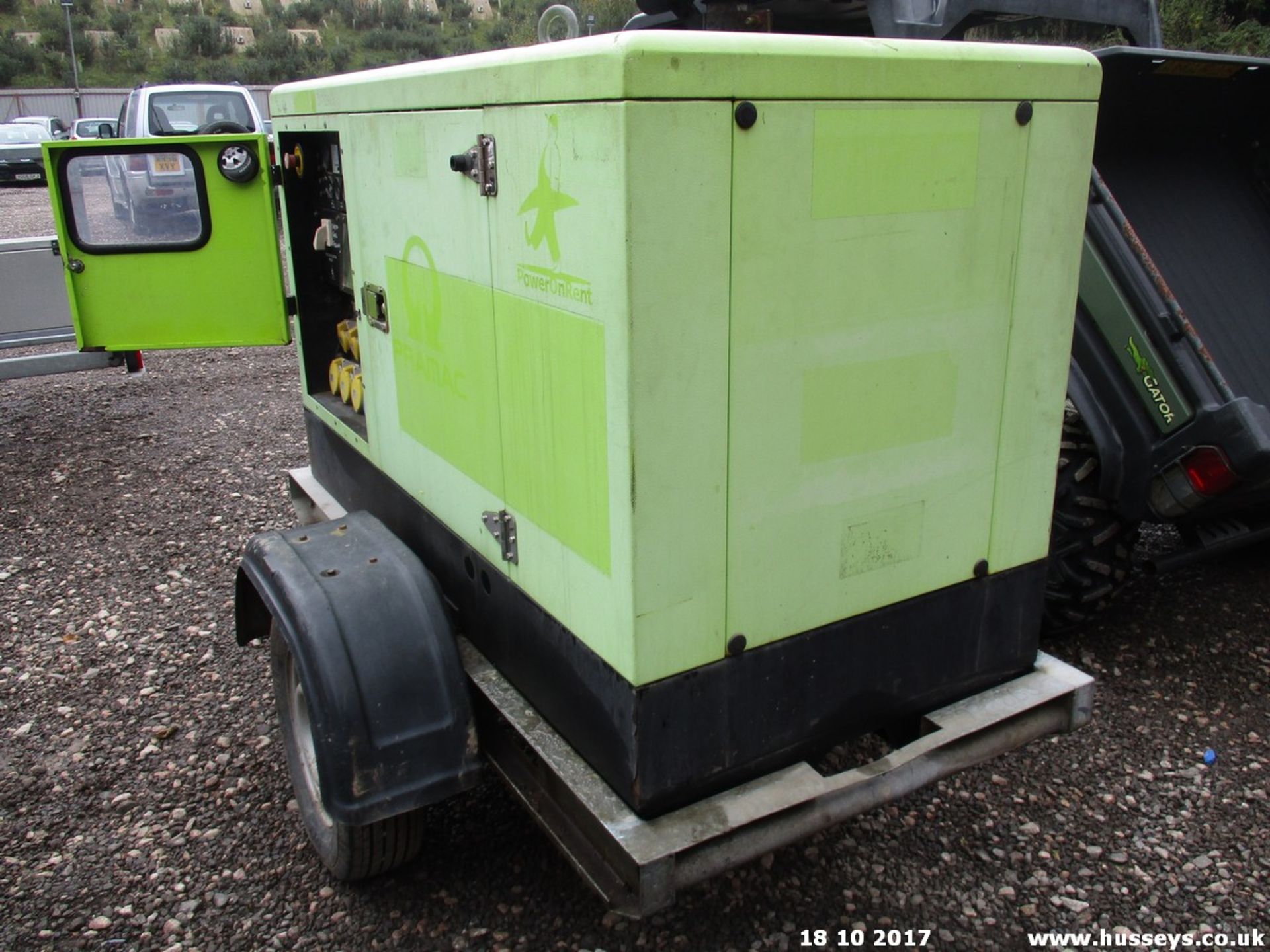 10 KVA 240/110V GENRATOR 4 CYLINDER PERKINS ENGINE 11082HRS - Image 3 of 3