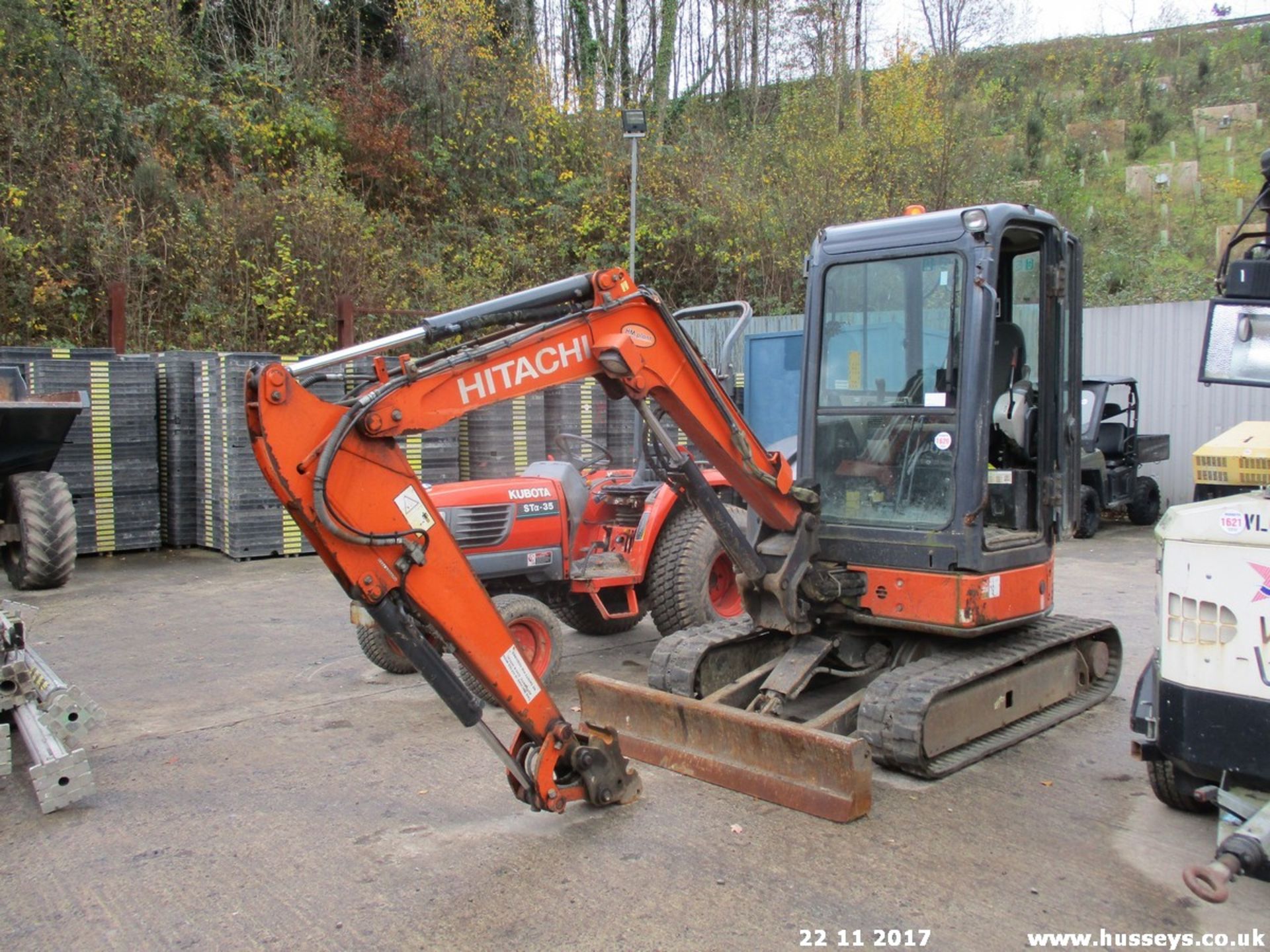 HITACHI ZAXIS 33U/3 YR2012 PIPED FOR HAMMER (2234HRS) QUICK HITCH - Image 6 of 8