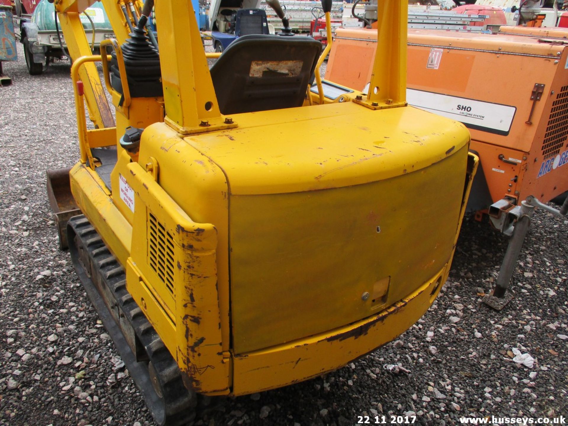 KUBOTA 1.5 TON MINIDIGGER 3087HRS, PIPED FOR HAMMER, KEY RUNS DRIVES DIGS - Image 4 of 5