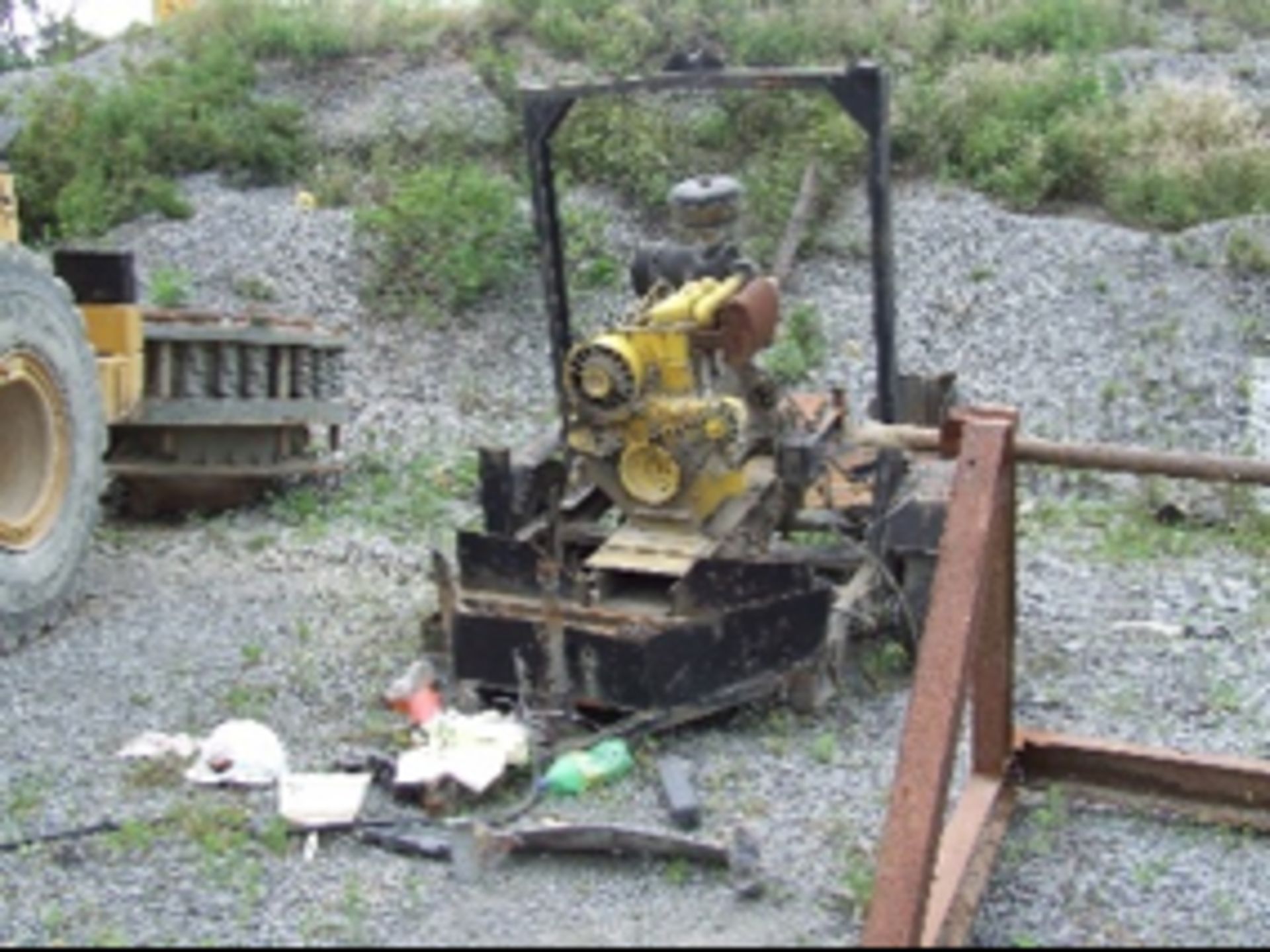 WATER PUMP AND TRAILER. 3 CYLINDER DEUTZ MOTOR