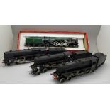 Four model steam locomotives including R552 BR 4-6-2 Oliver Cromwell,