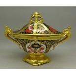 A Royal Crown Derby 1128 pattern two handled urn with lid, width 17.