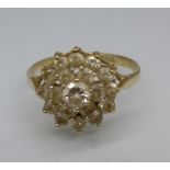 A 9ct gold cluster ring, 2.