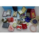 Assorted jewellery and wristwatches