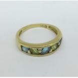 A 9ct gold stone set ring, 2.