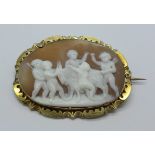 A yellow metal mounted cameo brooch