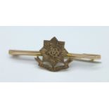 A 9ct gold East Yorkshire Regiment sweetheart brooch, 1.