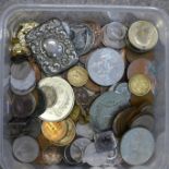 Commemorative coins, bronze coins, plated vesta case, etc.