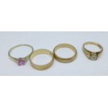 Four 9ct gold rings, 10.
