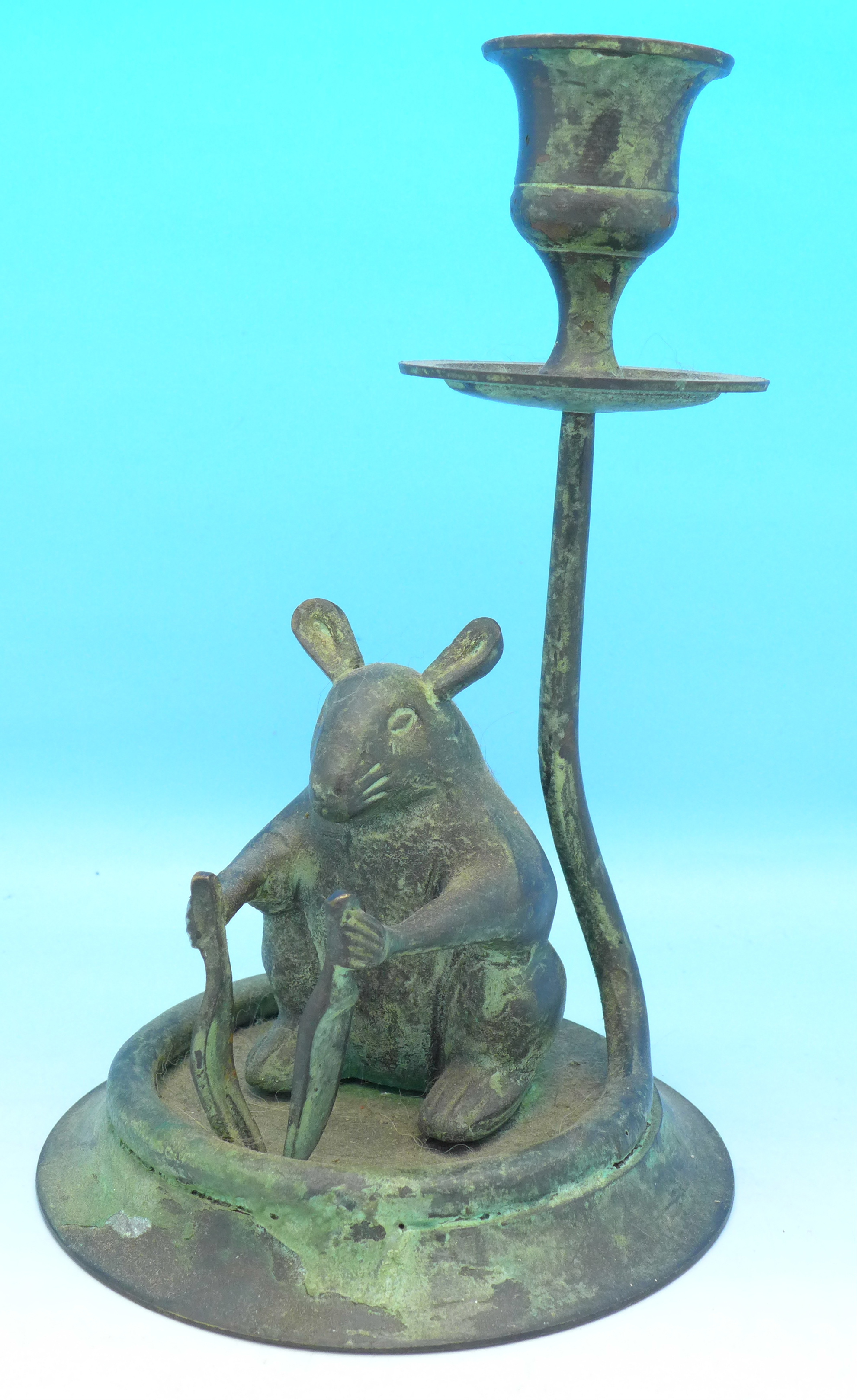 A novelty mouse figural candlestick, 15.