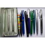 A Parker pencil and fountain pen set, other Parker pens, etc.