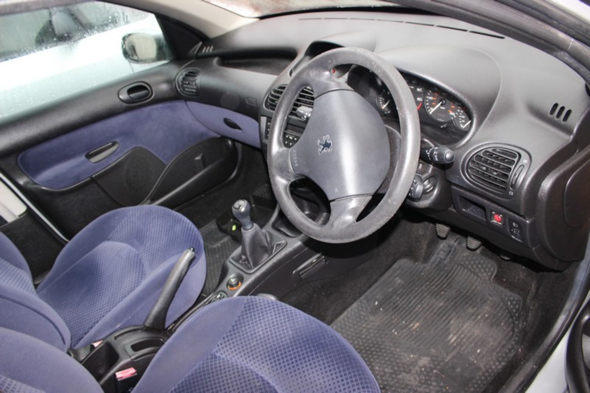 A 2003 Peugeot 206 LX five door hatchback, registration number WF53 LUR, 1360cc, petrol, manual, one - Image 5 of 8