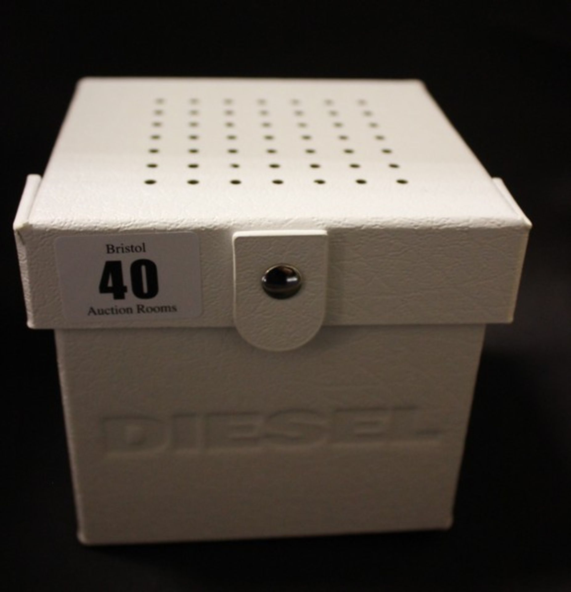 A men's Diesel mini daddy watch DZ7308 (Boxed as new).