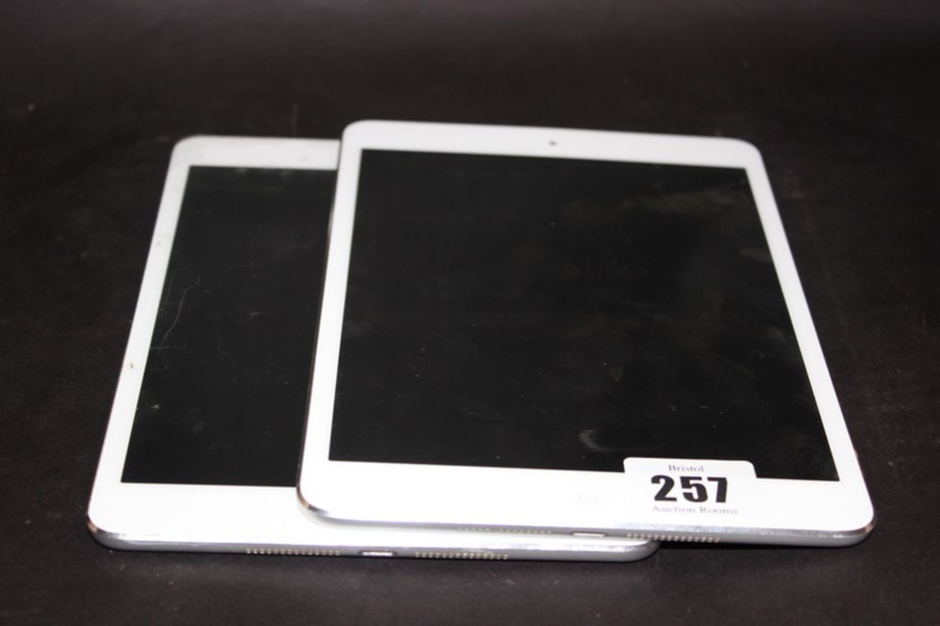 Two iPad Mini A1432 serial: DMQNPDSSF196 and DQVKCHMWF196 (Both activation locked).