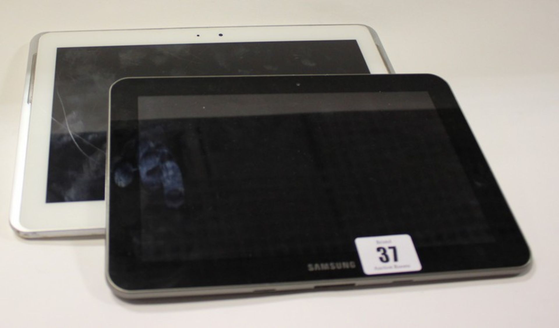 A Samsung Galaxy Tab 2 10.1 16GB GT-P5110 serial: RF2D20C3QWK and a Samsung Galaxy Tab 16GB GT-P7320
