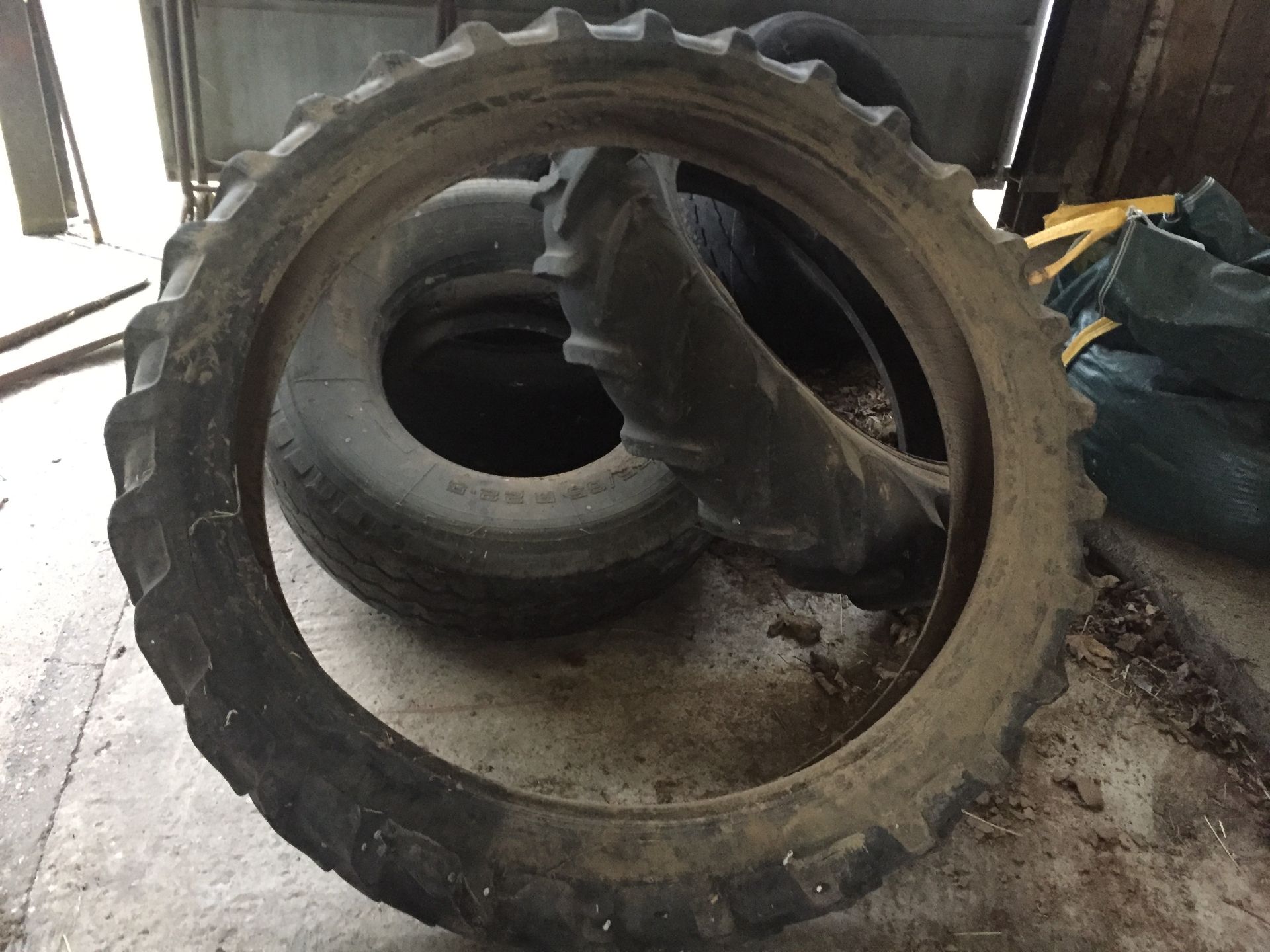 Alliance Row Crop Single Tyre A-350, Radial 9.5 R48. Location: Great Yarmouth, Norfolk.