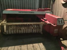 Baler - International Harvester model 4401. Serial Number: 0030056B001524.