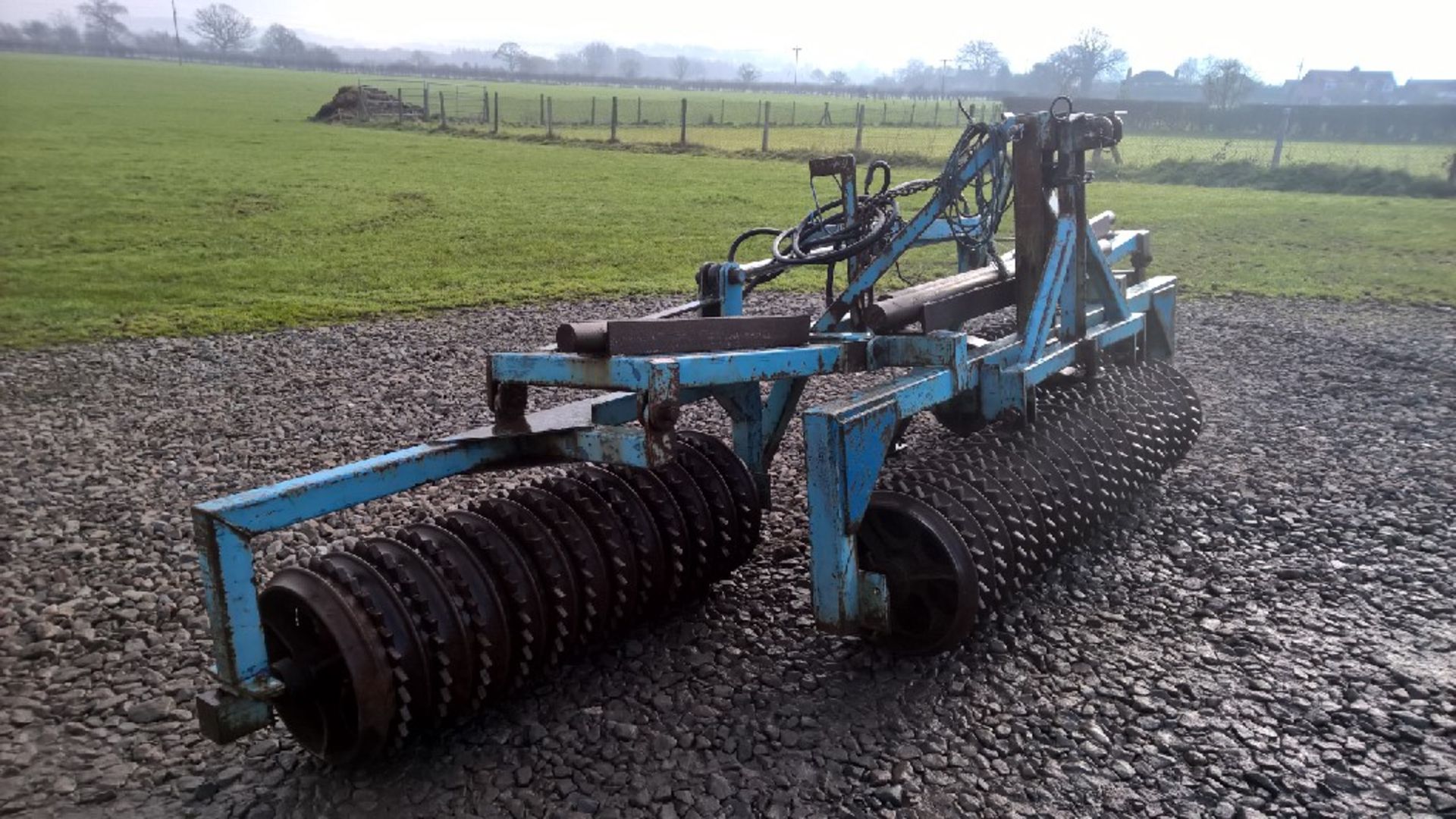 Front or rear mounted HYD fold Cambridge rollers and breakers. Location Market Drayton Staffordshire - Image 6 of 7